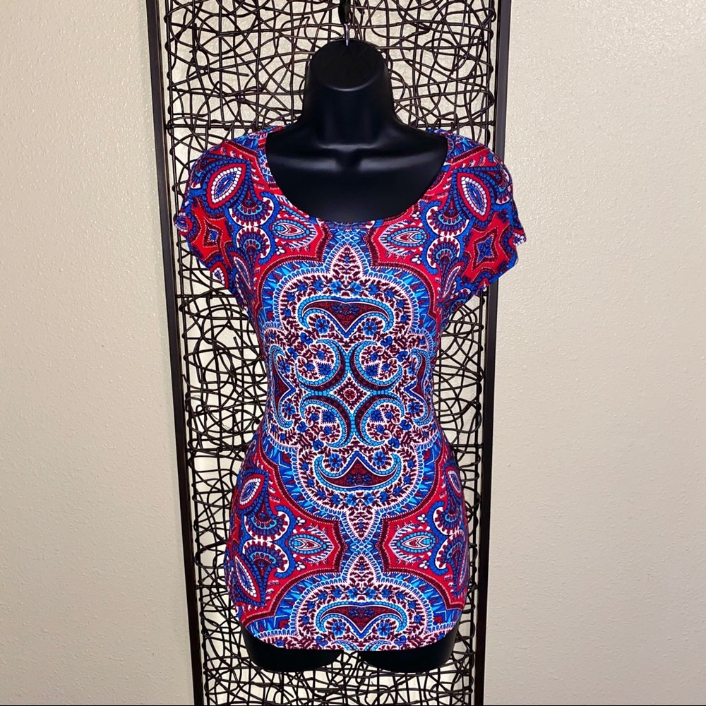 🔴 2/$25 S|A|L|E - Westport | Mosaic Shirt